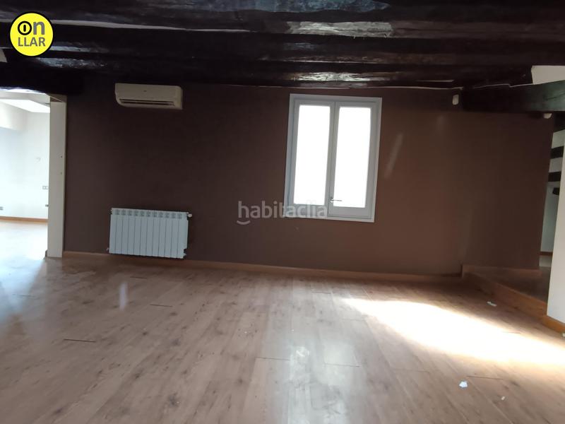 Foto 8a289cec-2d00-4b71-a2f5-6d7c2e2f1d2d. Piso amplio y luminoso piso carretera cardona en Manresa