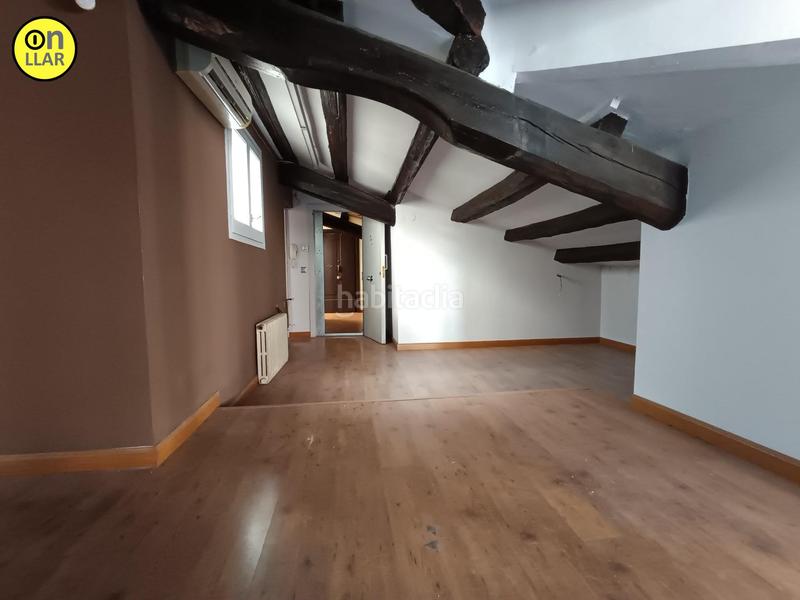 Foto d847719c-ea89-4c4f-9f9b-97e9d7711d0f. Piso amplio y luminoso piso carretera cardona en Manresa