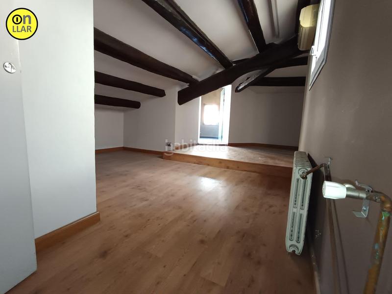 Foto dd10ebdd-1b77-46d4-b608-d2076399b0a9. Piso amplio y luminoso piso carretera cardona en Manresa