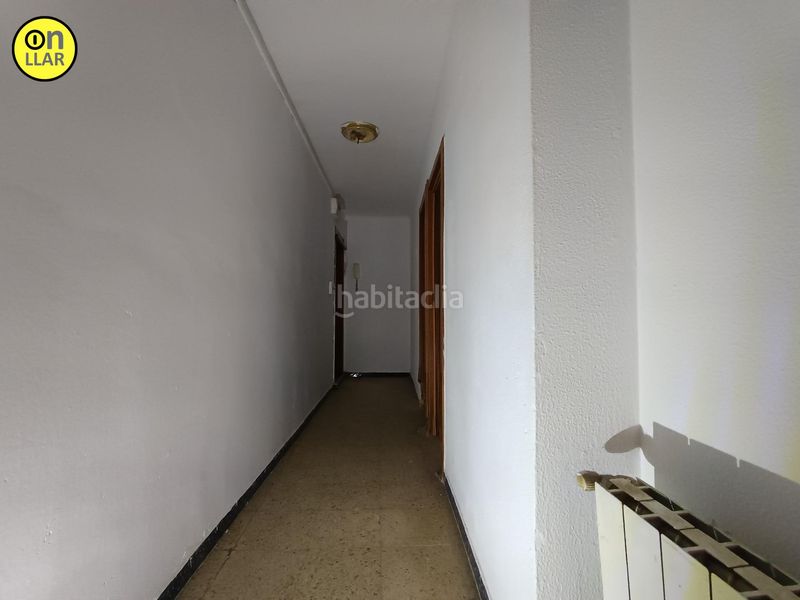 Foto e02578ff-e81d-4604-81e5-4cd1e28d0781. Pis a Montmeló