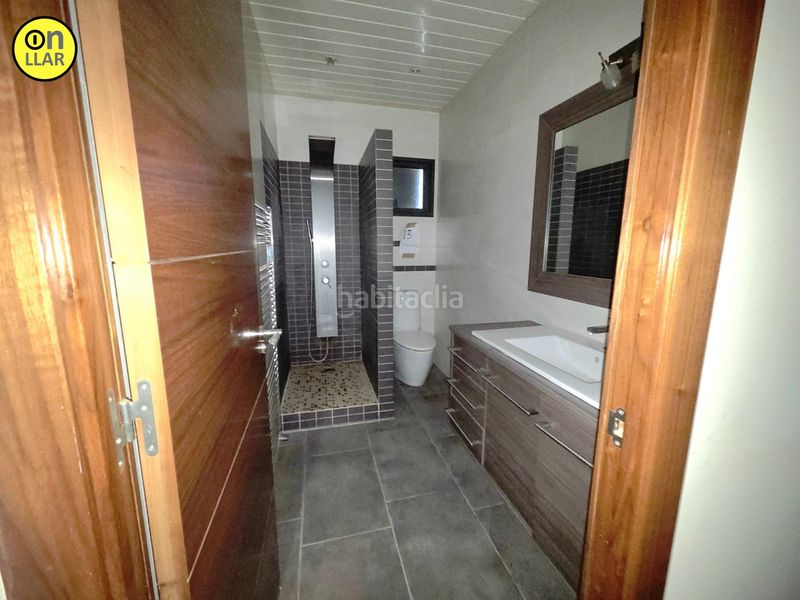 Foto 40f4eec9-0361-4874-8a36-9742ff2be625. Casa amb aparcament piscina a Navarcles