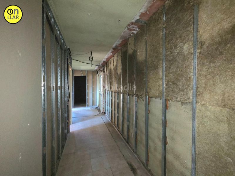 Foto 6854d980-8ddf-410c-a52e-ff046132aece. Casa amb aparcament piscina a Navarcles