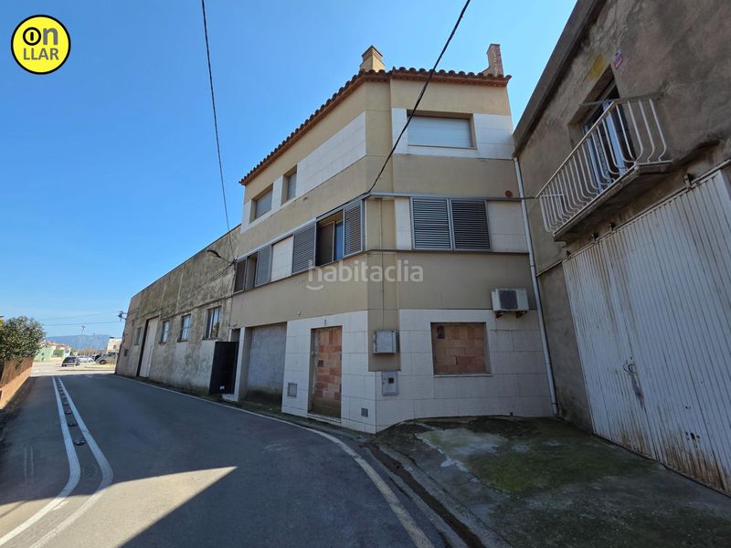 Foto 79bbdac1-4b71-4ffb-b930-5ab78b3238b6. Casa amb aparcament a Vila-sacra