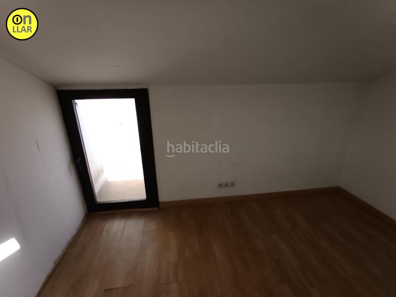 Foto 0ee00f92-2108-410b-8a9d-d0294a011cdb. Casa amb calefacció aparcament a Montmeló