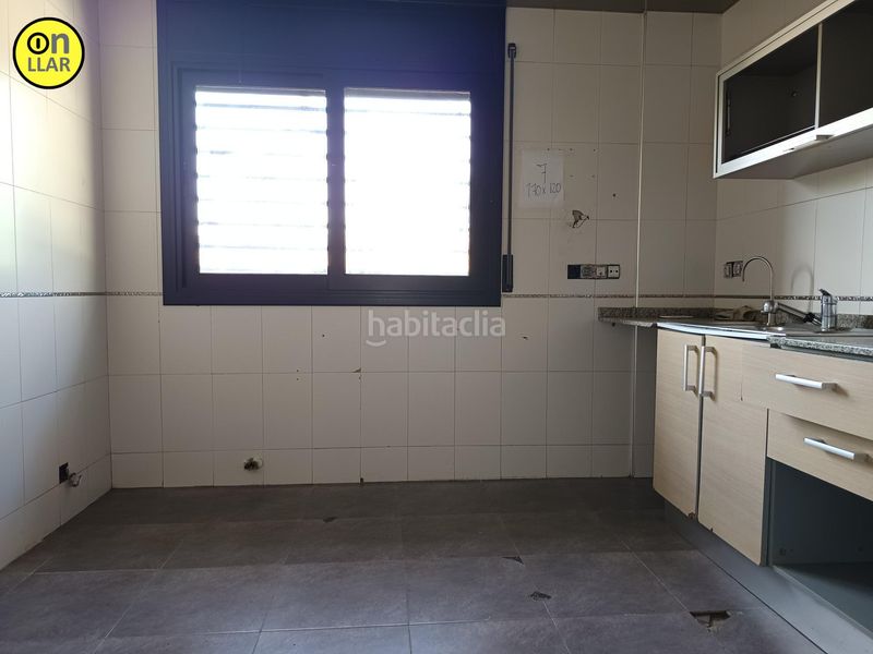Foto 4e66384d-7bf5-4805-a393-a9a50e03d08b. Casa amb calefacció aparcament a Montmeló