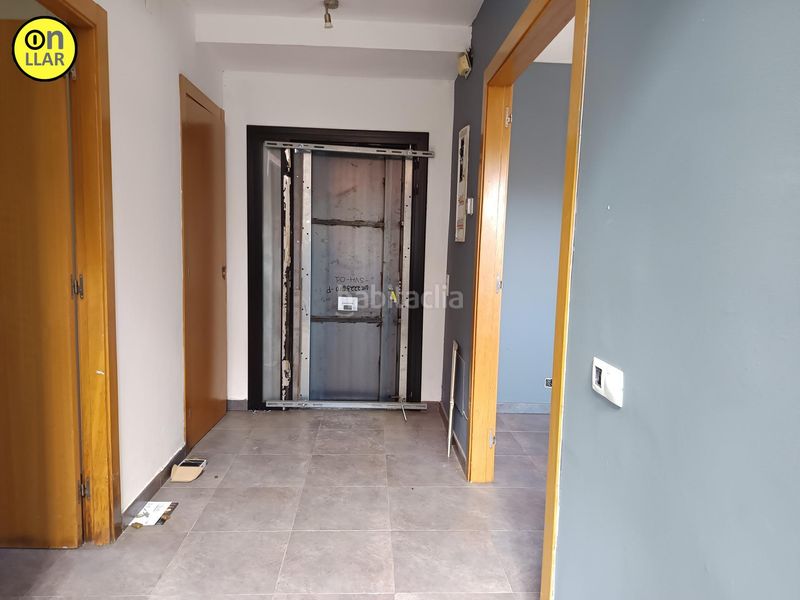 Foto 5ff60cad-a1b5-4f65-b120-db92980751eb. Casa amb calefacció aparcament a Montmeló
