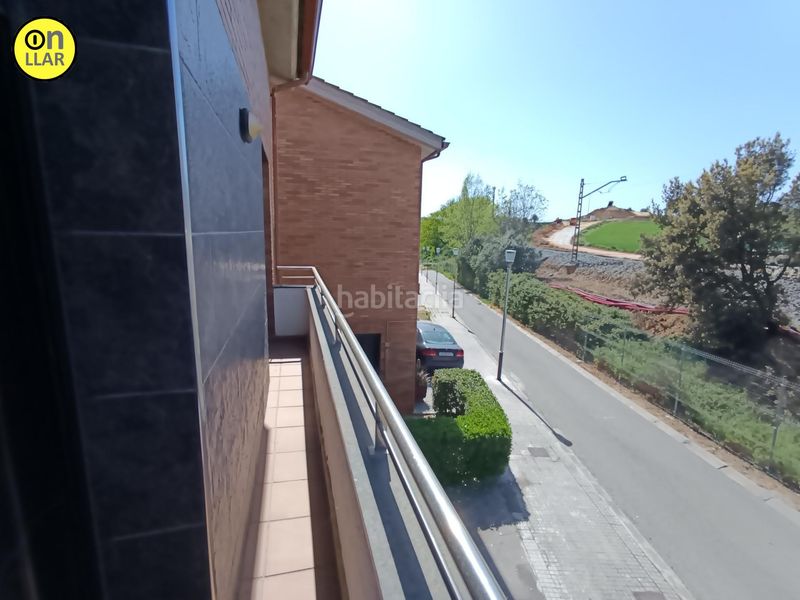 Foto f566eb11-fb68-4cdf-987d-cd8e622148d8. Casa amb calefacció aparcament a Montmeló