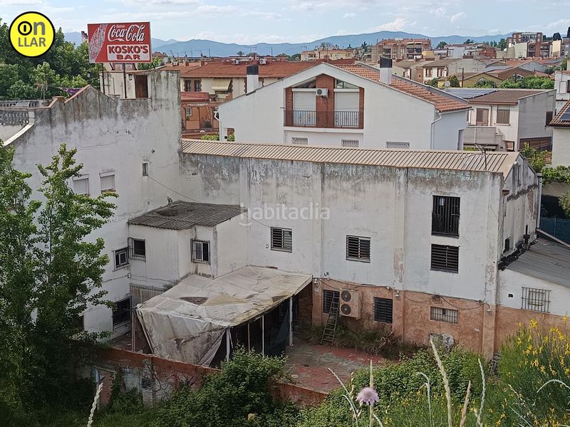 Foto 1fb397af-b6d4-4800-8a78-4153667b58e2. Edificio in Montmeló