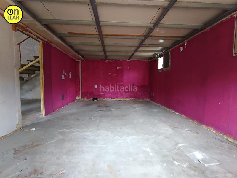 Foto b7e4f323-8ff2-40d4-871f-c7f6026fe3c8. Edificio in Montmeló
