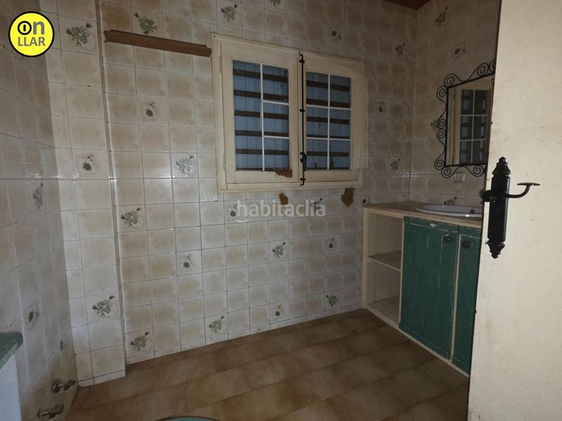 Foto b47f2cba-d81d-4f14-a551-a75dd165a5a2. Casa amb aparcament a Campins