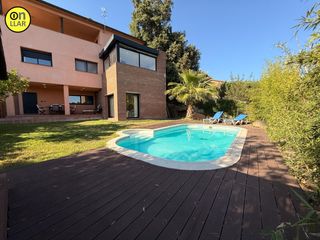Casa en Ametlla del Vallès (L´). Casa con piscina en lametlla del vallès zona pinar i portús