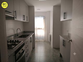 Appartamento in Canovelles. 3 hab. con terraza, parking y sol todo el día cerca de la estaci