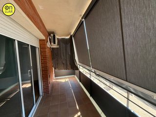 Appartamento in Canovelles. 3 hab. con terraza, parking y sol todo el día cerca de la estaci