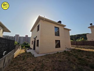 Casa a Sant Pol. Vivienda en venta en c. del tren, 13, sant feliu de guixols, gir