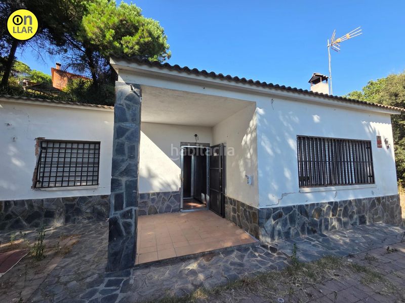 Foto 3770e03a-1b03-48bd-b749-86ce10e4534e. Casa amb aparcament a Can Massuet del Far Dosrius