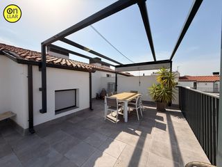 Location Appartement  Llerona, de. Espectacular dúplex en alquiler con zona comunitaria con piscina