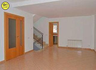 Casa in Sentmenat. Amplia casa en can cayameres, sentmenat  ideal para reformar