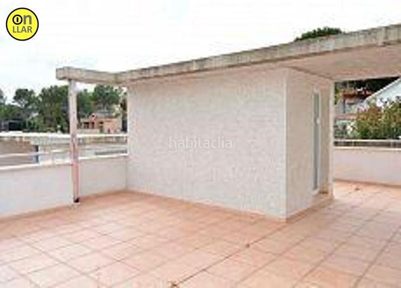 Foto d8ec9cc2-2ddd-4bbf-af7d-a49728cfca93. Casa amb aparcament a Sentmenat