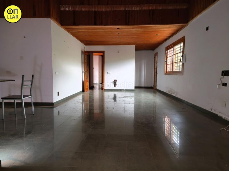 Foto f0f7a245-2419-47ac-b04f-578b324d16af. House with parking pool in Caldes de Montbui