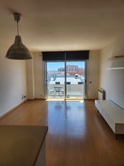 Pis a Carrer de sant ferran 137. Piso buenos acabados bien situado