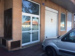 Local Comercial en Paseo de la Rosa