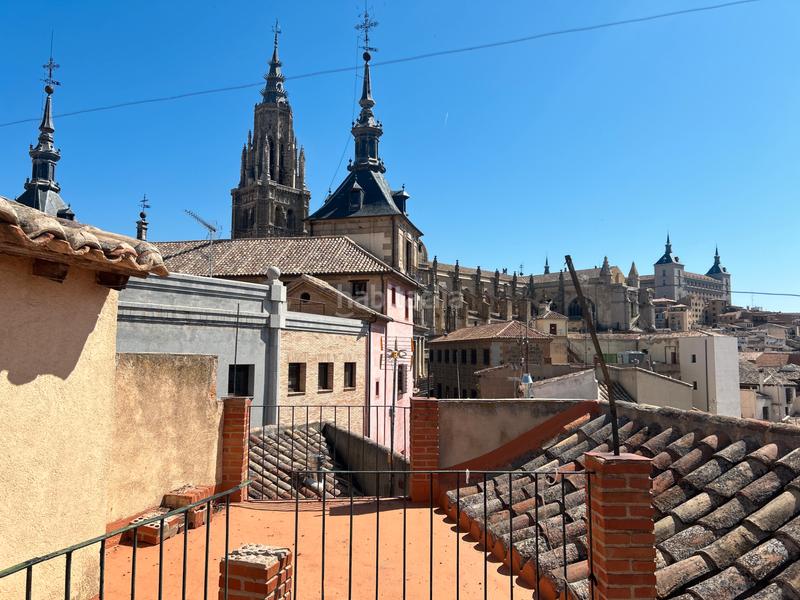 Foto 3335eee4-3f08-4da1-a5c8-b7fbe432e820. Casa adossada a Casco Histórico Toledo