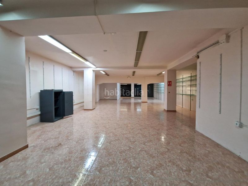 Foto aaa9feb0-30a9-4566-aaf8-e0ba0fb9e4f4. Local comercial a Eixample Tarragona