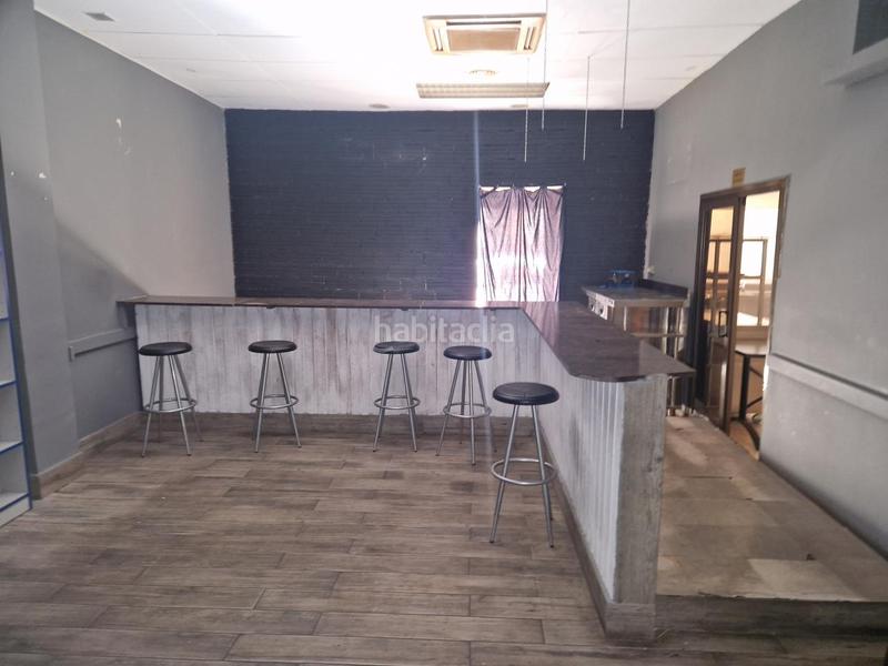 Foto 5f26ad1f-d588-46ad-83f8-5d3a30de19bc. Local commercial dans Torreforta Tarragona