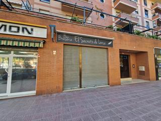 Local Comercial  Plaça garcía lorca. Local comercial en torreforta con entrada por dos calles
