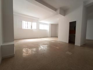 Lloguer Local Comercial  De ramón y cajal. Se alquila local interior en av ramon y cajal 66