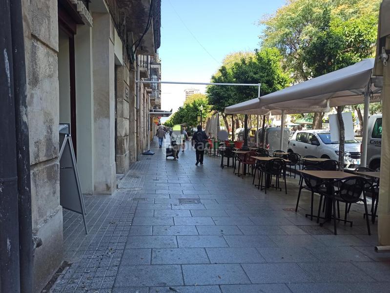 Foto 607a15bf-5171-49ee-990b-094b1901c94b. Traspaso local comercial en nova 40 traspaso de local en rambla nova 40 en Tarragona