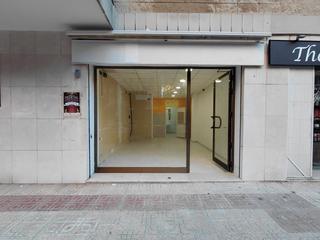Location Local commercial  Carrer joan baptista plana. Se alquila local de 40 m2, tarragona