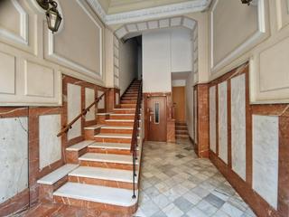Pis  Carrer de la unió. Piso de 177 m2 muy céntrico para reformar