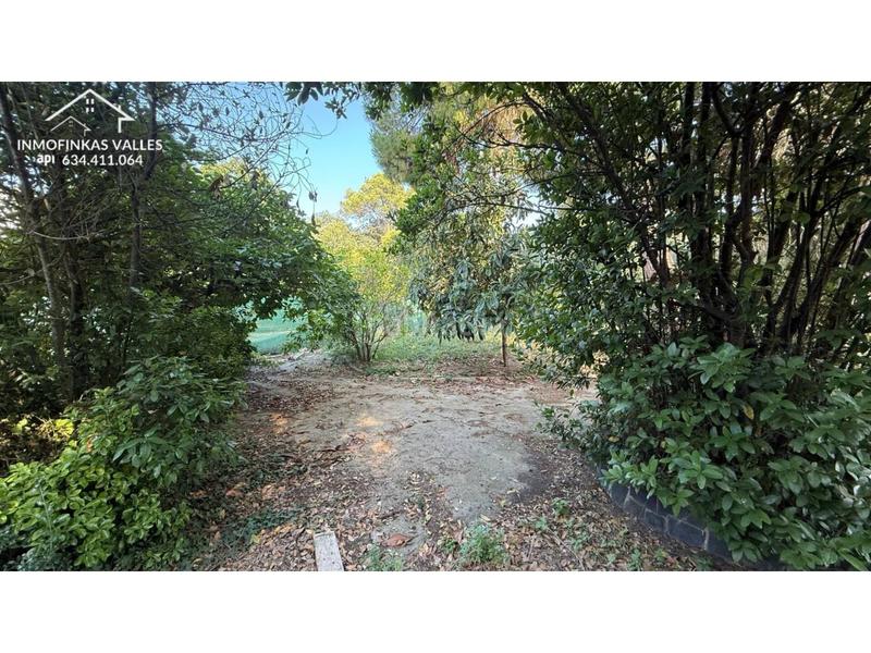 Foto 9b0d2aa8-3f21-4122-a9a0-1234c13ff58e. Terreny residencial a josep carner 60 a Lliçà d´Amunt