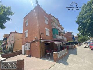 Pis a Barri de Lourdes-Gallecs. Piso a reformar en barrio lourdes oportunidad paretsmollet
