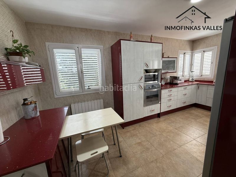 Foto e62bcef7-63d3-4216-8128-cdfb7dd4ec13. Casa amb calefacció aparcament piscina a Lliçà de Vall