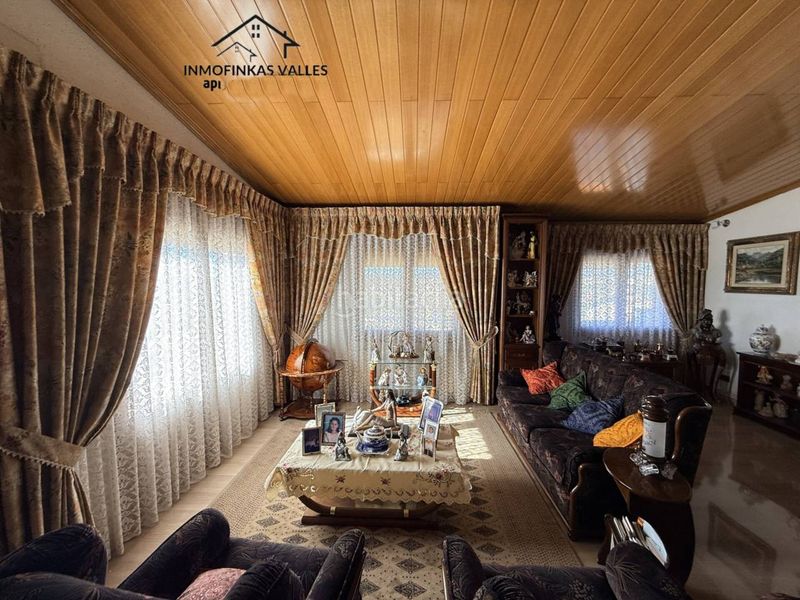 Foto f4c27027-9a0e-4229-a244-460a056b1378. Casa amb calefacció aparcament piscina a Lliçà de Vall
