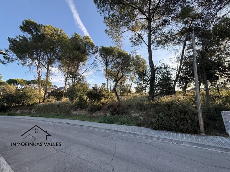 Foto 1c7136cd-0400-4b8c-bd90-d4d97292f7d0. Finca rústica a calle cedro 4 a Lliçà de Vall