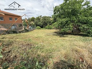 Wohngrundstück  Calle sant moritz 23. Espectacular terreno de 846m2 descendiente en sant moritz lliça
