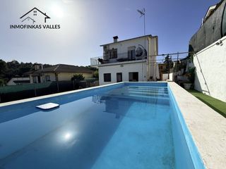 Maison à Lliçà d´Amunt. Casa de 150 m2 con piscina y garaje para 2 coches en lliça damun