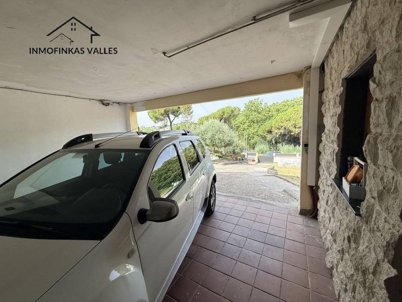 Foto 474ada46-cd3b-4e51-af65-21926c65f7bc. Casa amb calefacció aparcament piscina a Lliçà de Vall