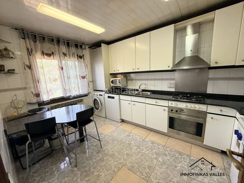 Foto bf4294d0-18e1-47ac-8ba4-70a8bc779402. Casa amb calefacció aparcament piscina a Lliçà de Vall