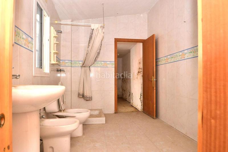 Foto 4f7123a1-6a3a-4f02-a65f-150f2ab4e124. Semi detached house in calle de santa brigida 8 in Camas