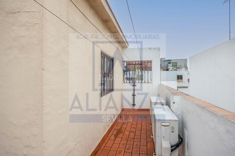 Foto 64f2cdf3-004d-4fc0-8ba4-e85b2dc5120f. Casa adosada en calle calle de la huerta 10 espectacular casa adosada sevilla en Camas