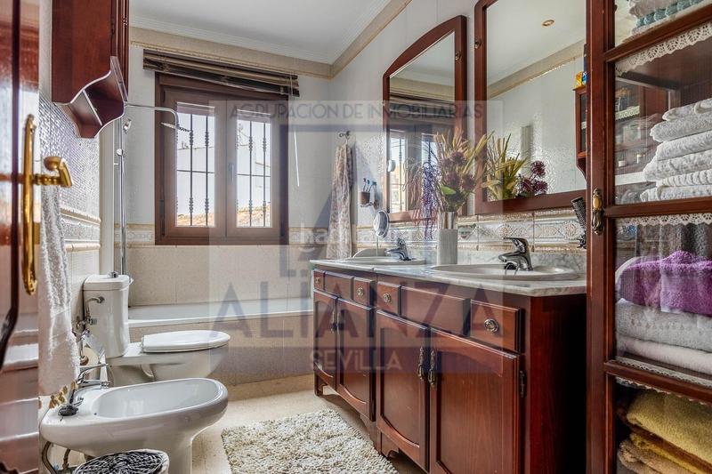 Foto ae52835e-1608-41fa-86b7-83e11f244839. Casa adosada en calle calle de la huerta 10 espectacular casa adosada sevilla en Camas