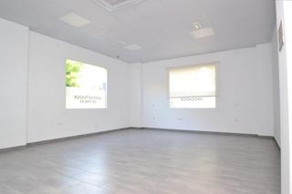 Lloguer Local Comercial a Calle turia 30. Alquiler local en camas sevilla
