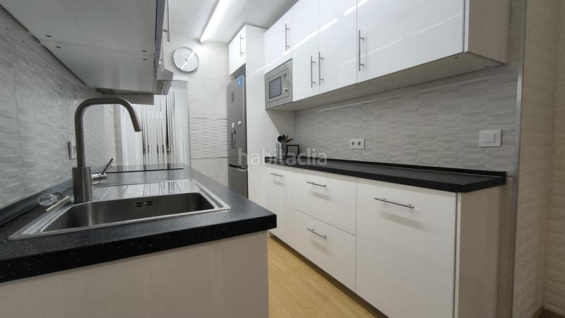 Foto 647d9669-a775-4ff6-ab28-eee314e6fd20. Miete appartement in calle turia 8 in Camas