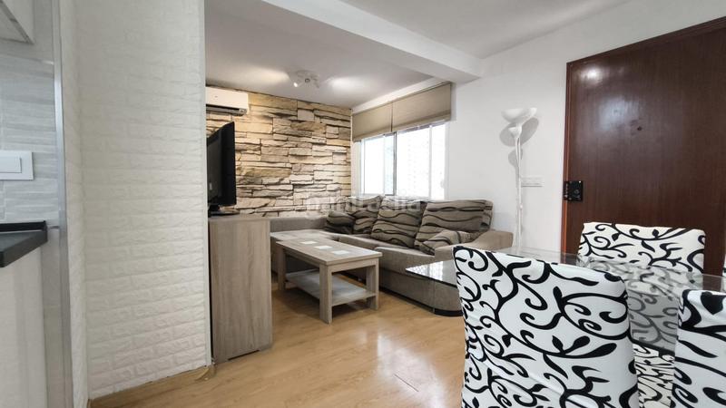 Foto d8d5dcba-7d54-4bf7-9b82-8a00c8db5be5. Miete appartement in calle turia 8 in Camas