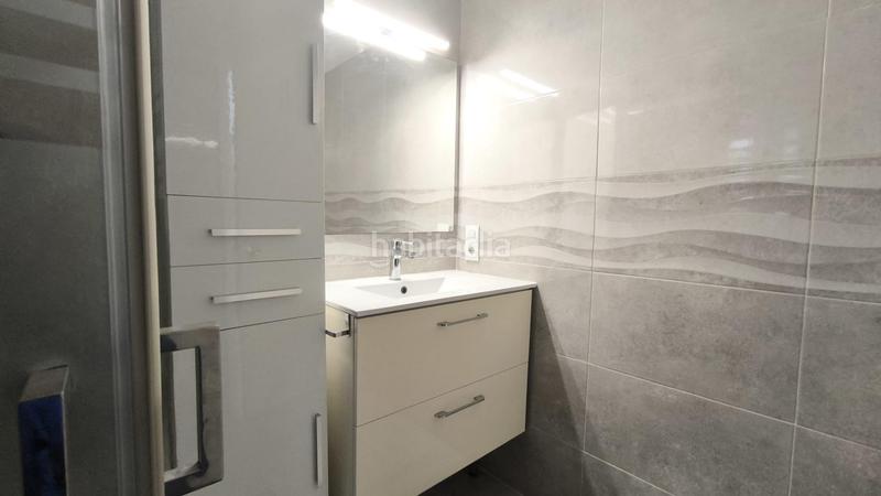 Foto d9642eac-d328-41da-ad62-8cf974879499. Miete appartement in calle turia 8 in Camas