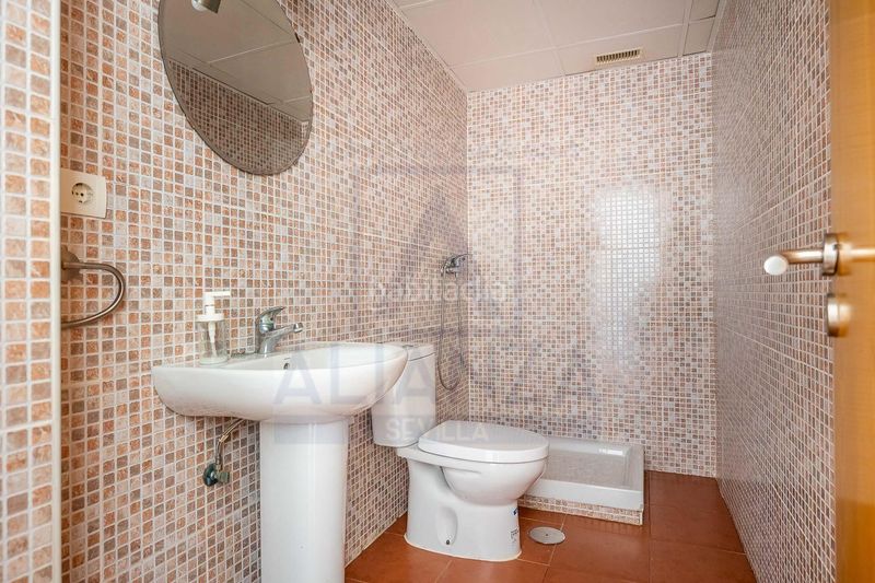 Foto c995dd7e-4e0f-4327-bca3-f23529d2b4c1. Dúplex a avenida libertad 15 a Algaba (La)